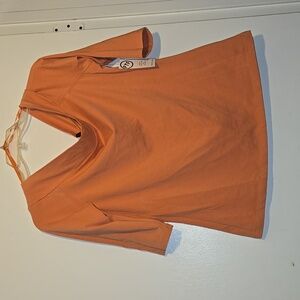 NWT bodycon tee